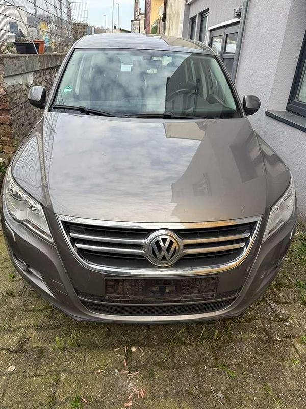Gebraucht VW Tiguan Freestyle 122 PS (89 kW) 2010 Grau SUV