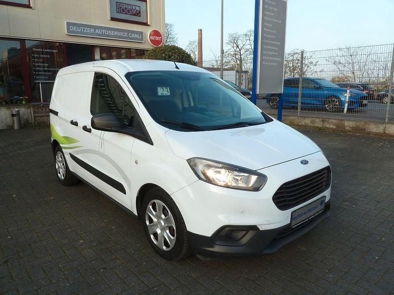 Gebraucht Ford Transit 101 PS (74 kW) 2019 Weiß Van / Kleinbus
