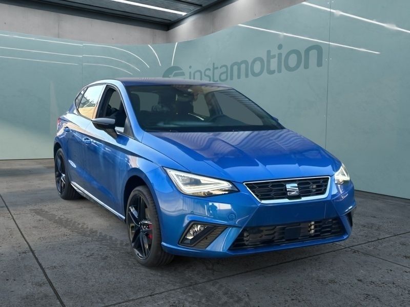 Blau Gebraucht 2024 Seat Ibiza FR Limousine | 24.460 € (Etwas zu teuer) - Bild 1/4