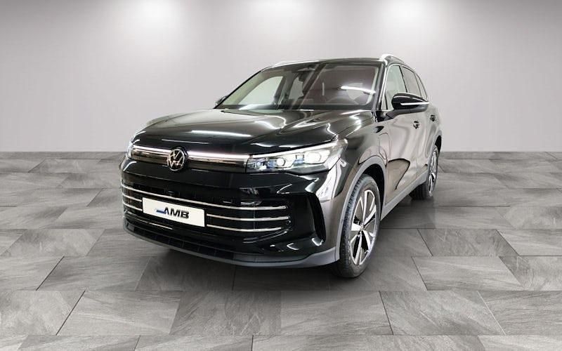 Neu VW Tiguan Elegance 272 PS (200 kW) 2025 Grenadillschwarz metallic SUV
