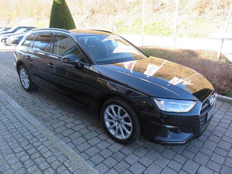 Gebraucht Audi A4 150 PS (110 kW) 2022 Schwarz Kombi