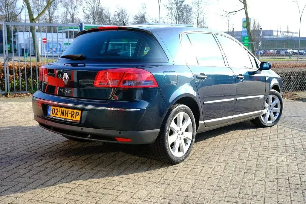 Gebraucht Renault Vel Satis Expression 163 PS (119 kW) 2003 Grün Kleinwagen