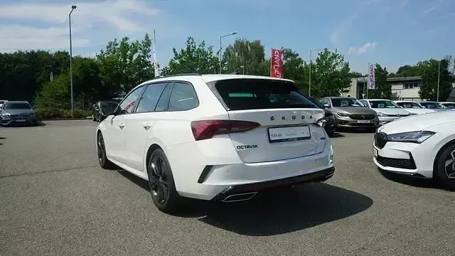 Gebraucht Skoda Octavia RS 245 PS (180 kW) 2024 Weiß Limousine