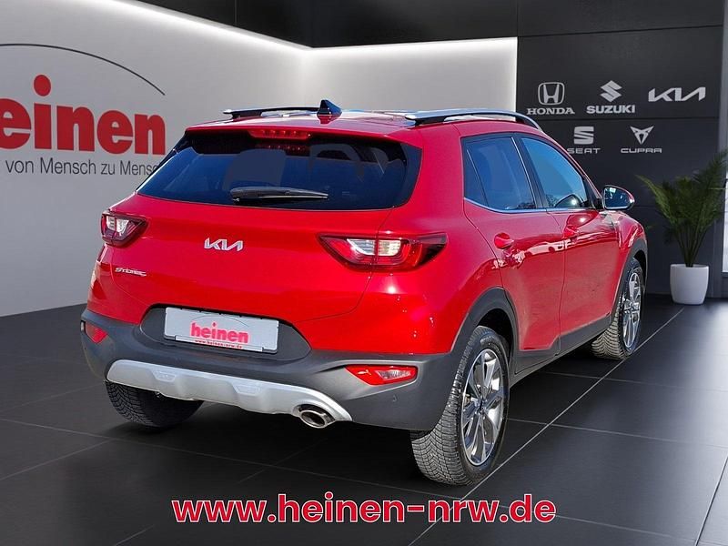 Gebraucht Kia Stonic Platinum 120 PS (88 kW) 2023 Rot SUV