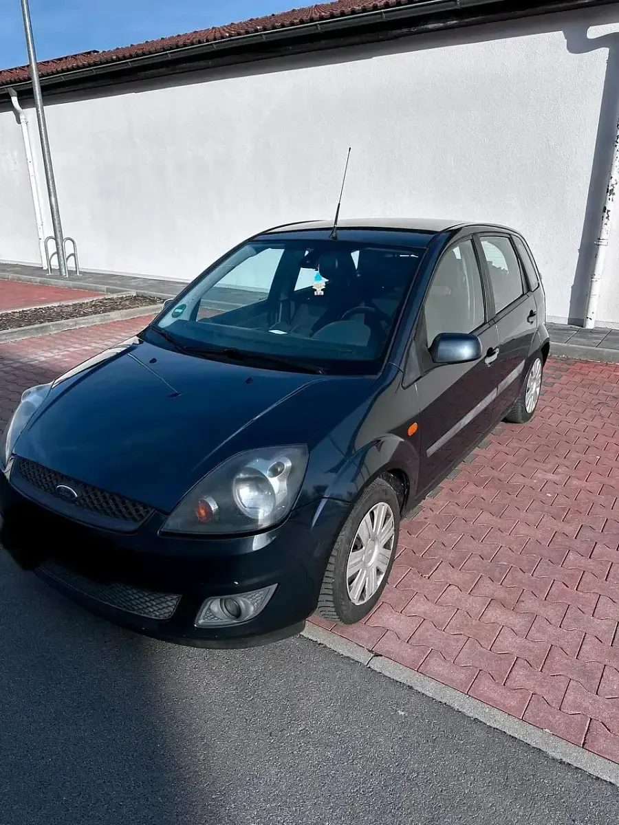 Gebraucht Ford Fiesta 2007 Silber Kleinwagen
