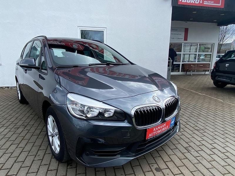 Gebraucht BMW 218 Advantage 150 PS (110 kW) 2018 Grau Kombi
