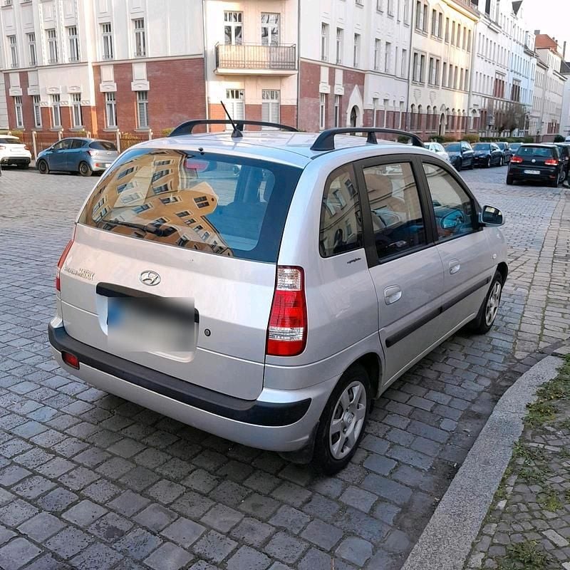 Second-hand Hyundai Matrix 120 CP (88 kW) 2007 Gri Monovolum