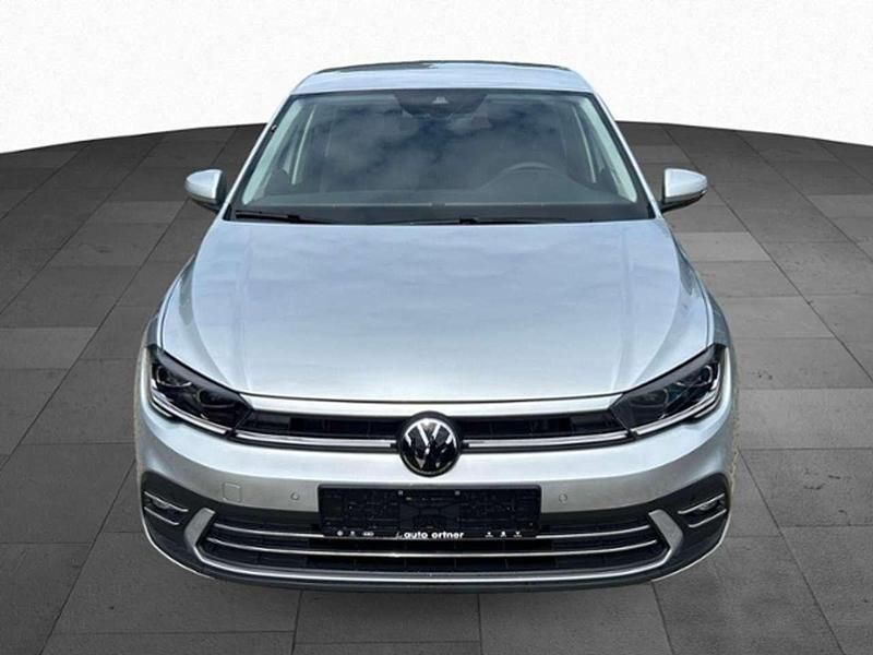 Gebraucht VW Polo IQ Drive 95 PS (69 kW) 2024 Reflexsilber metallic Limousine