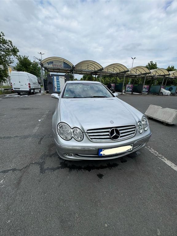 Silber Gebraucht 2003 Mercedes CLK200 Elegance Coupé | 7.999 € (Teuer) - Bild 1/4
