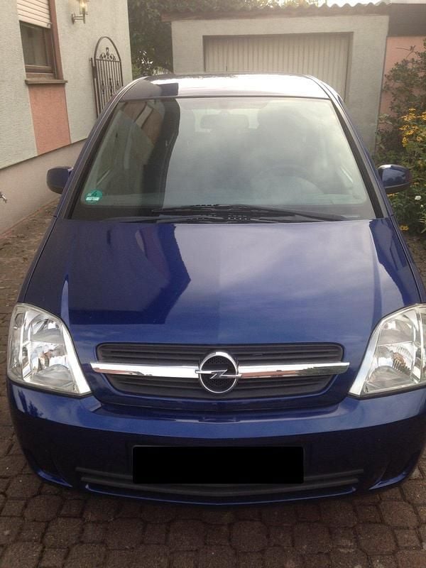Blau Gebraucht 2005 Opel Meriva Van / Kleinbus | 2.700 € (Etwas zu teuer) - Bild 1/4