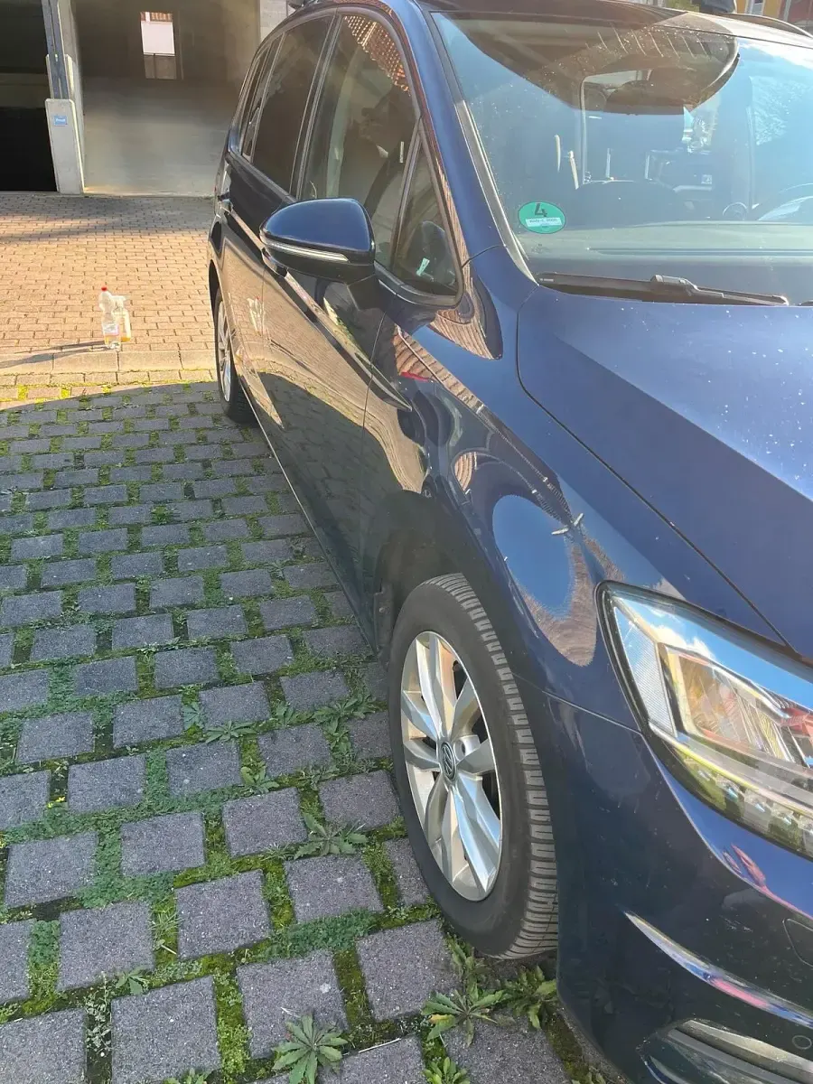 Gebraucht VW Touran 150 PS (110 kW) 2016 Blau Van / Kleinbus
