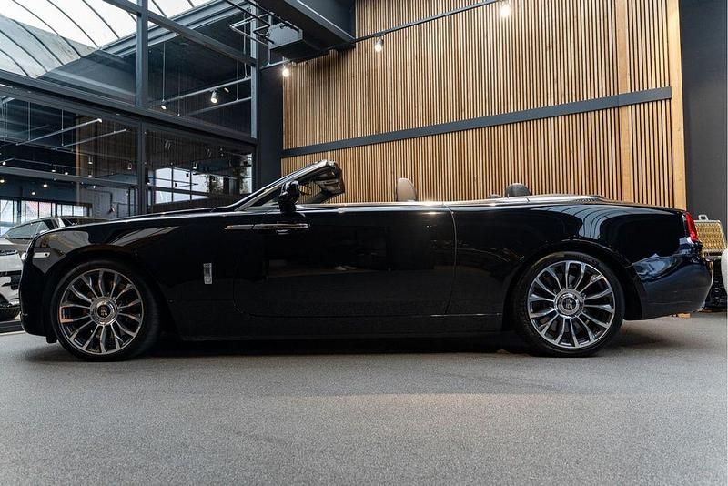 Usata Rolls Royce Dawn 562 CV (413 kW) 2017 Nero Cabrio