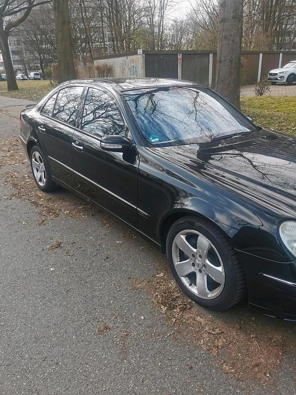 Gebraucht Mercedes E500 306 PS (225 kW) 2004 Schwarz Limousine