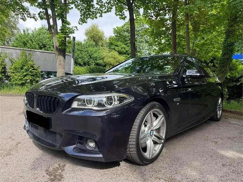 Carbon schwarz metallic Gebraucht 2014 BMW 550 M Sport Limousine | 24.999 € (Teuer) - Bild 1/4