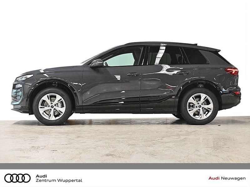 Nowe Audi Q6 e-tron Sport 185 kW (252 KM) 2026 Szary SUV