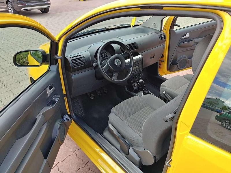 Gebraucht VW Fox 75 PS (55 kW) 2004 Gelb Kleinwagen