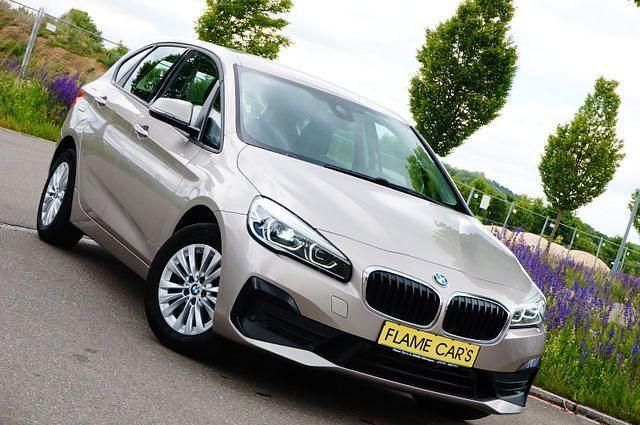 Silber Gebraucht 2021 BMW 218 Advantage Kombi | 20.990 € (Superpreis) - Bild 1/4