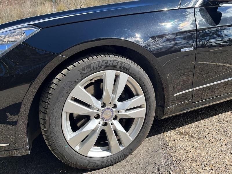 Gebraucht Mercedes E250 204 PS (150 kW) 2009 Schwarz Coupé