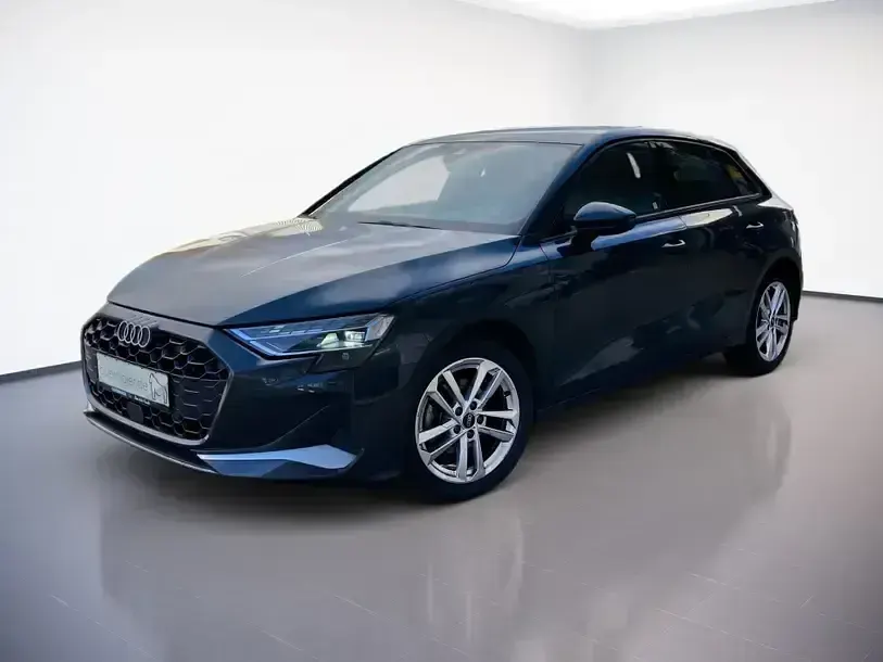 Gebraucht Audi A3 Advanced Plus 150 PS (110 kW) 2024 Manhattangrau Limousine