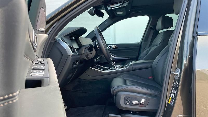 Gebraucht BMW X5 Efficient Dynamics 286 PS (210 kW) 2023 Manhattan metallic SUV