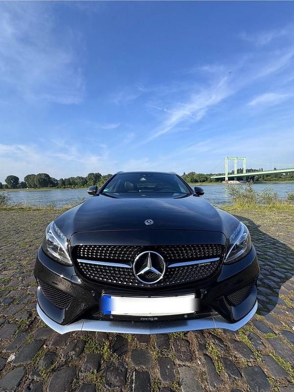Gebraucht Mercedes C43 AMG AMG 367 PS (269 kW) 2017 Schwarz Kombi