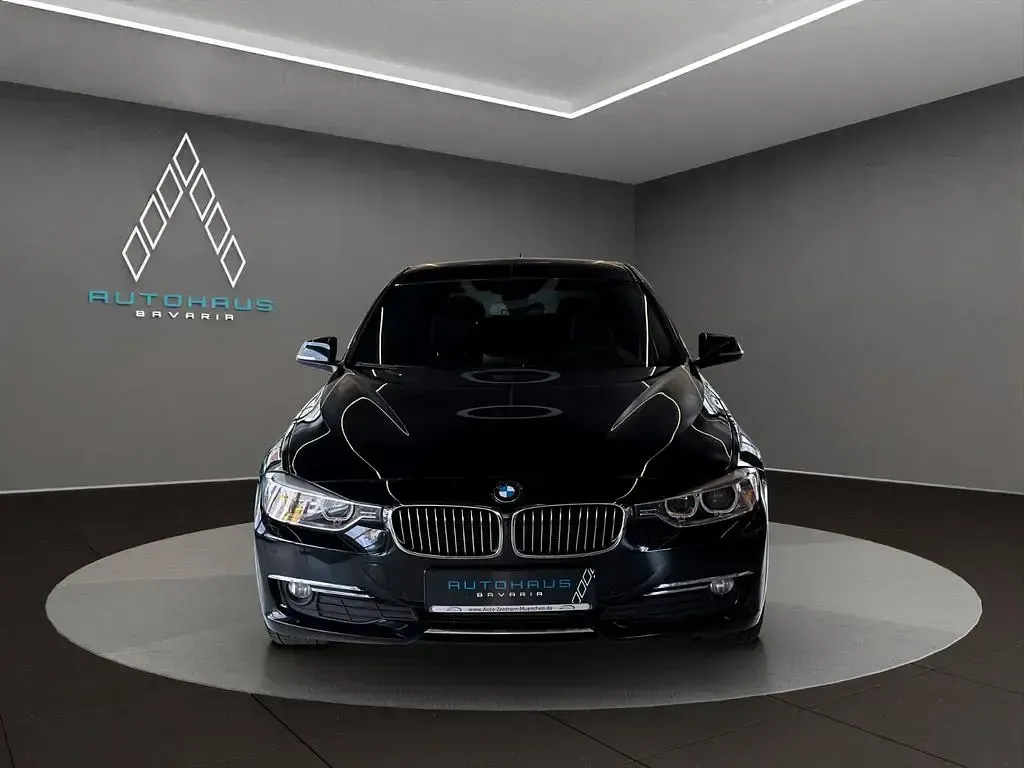 Gebraucht BMW 320 Luxury Line 184 PS (135 kW) 2013 Black sapphire metallic Kombi