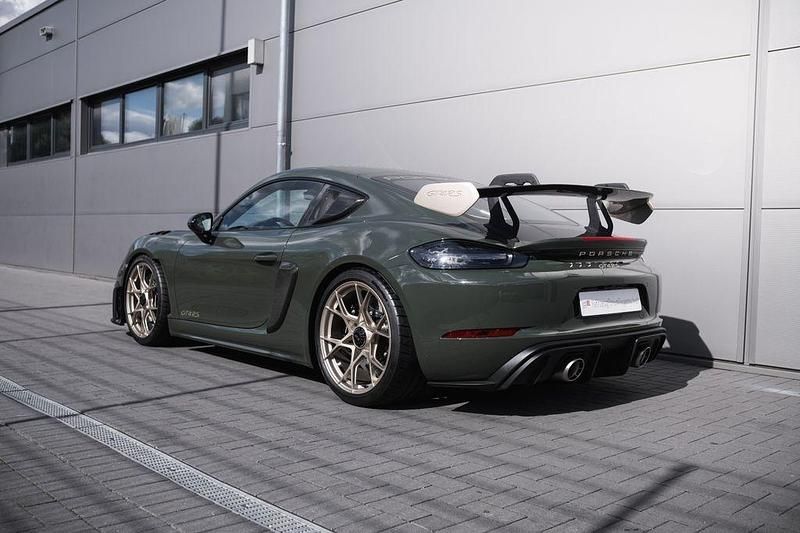 Neu Porsche 718 500 PS (367 kW) 2025 Grün