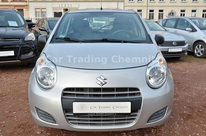 Gebraucht Suzuki Alto 68 PS (50 kW) 2013 Silber Kleinwagen