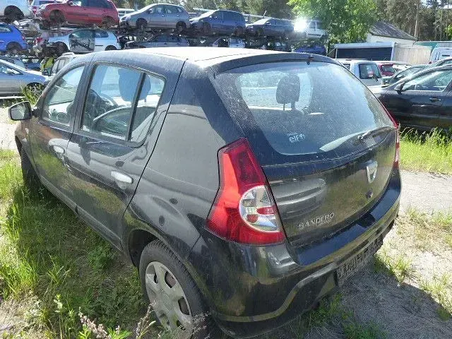 Gebraucht Dacia Sandero Basis 75 PS (55 kW) 2010 Grau Limousine
