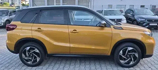 Gebraucht Suzuki Vitara Comfort+ 129 PS (94 kW) 2025 Orange SUV