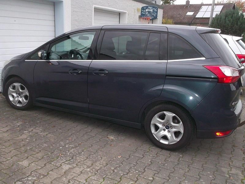 Gebraucht 2012 Ford Grand C-Max Trend Van / Kleinbus | 5.800 € (Etwas zu teuer) - Bild 1/4