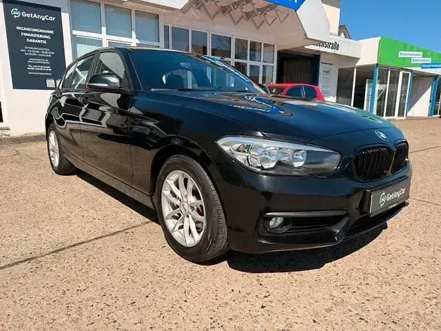 Gebraucht BMW 116 Advantage 116 PS (85 kW) 2018 Schwarz Kleinwagen