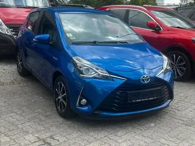 Gebraucht Toyota Yaris Team 75 PS (55 kW) 2018 Andere Limousine