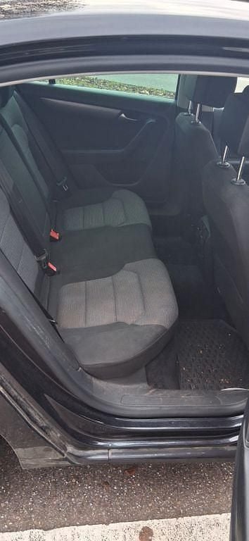 Gebraucht VW Passat Highline 160 PS (117 kW) 2011 Schwarz Limousine