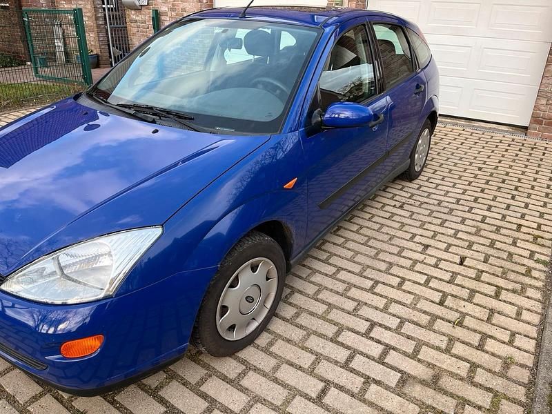 Gebraucht Ford Focus 75 PS (55 kW) 2000 Blau Limousine