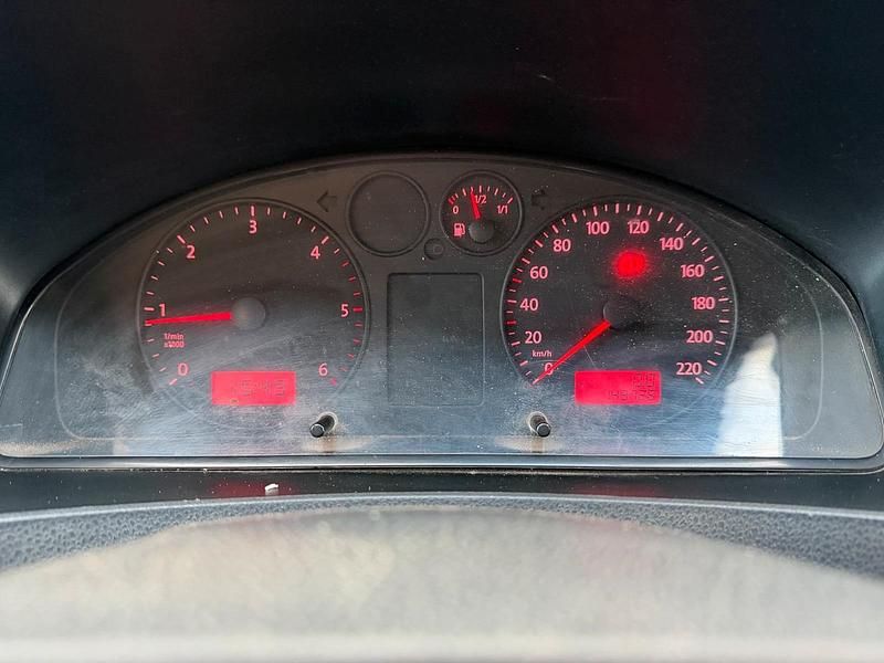 Gebraucht VW T5 88 PS (64 kW) 2007 Blau Van