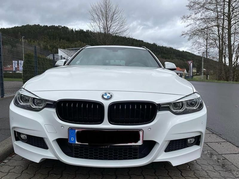 Gebraucht BMW 320 M Sport 184 PS (135 kW) 2017 Weiß Kombi