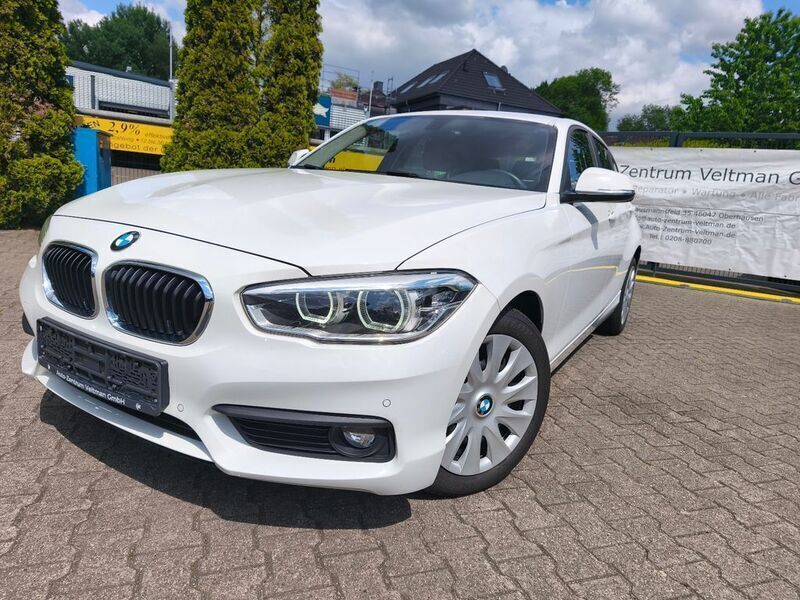 Weiß Gebraucht 2019 BMW 118 Advantage Kleinwagen | 14.999 € (Guter Preis) - Bild 1/4