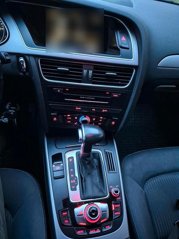 Gebraucht Audi A4 143 PS (105 kW) 2013 Silber Kombi