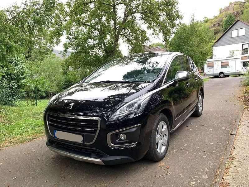 Schwarz Gebraucht 2015 Peugeot 3008 Kombi | 7.800 € (Fairer Preis) - Bild 1/4