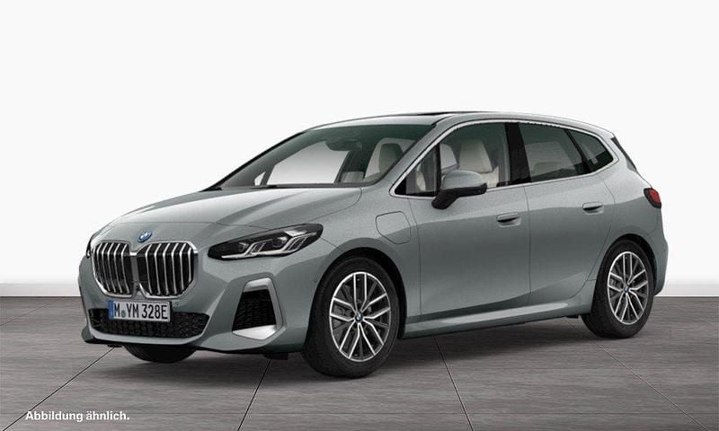 Skyscraper grau Gebraucht 2022 BMW 230e Active Tourer M Sport Van / Kleinbus | 34.410 € (Guter Preis) - Bild 1/4
