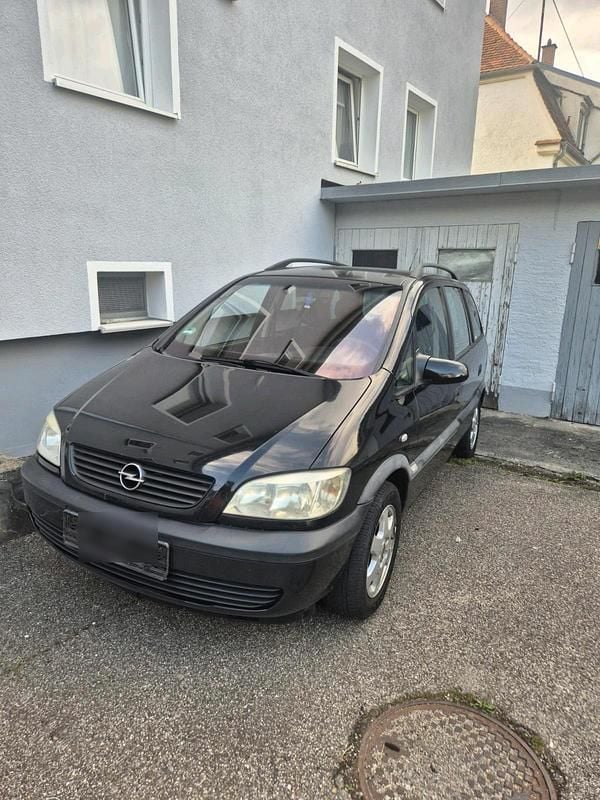 Gebraucht Opel Zafira 125 PS (91 kW) 2002 Schwarz Van / Kleinbus