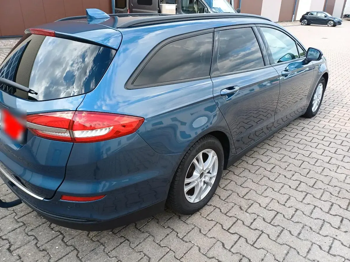 Gebraucht Ford Mondeo 150 PS (110 kW) 2021 Blau Kombi