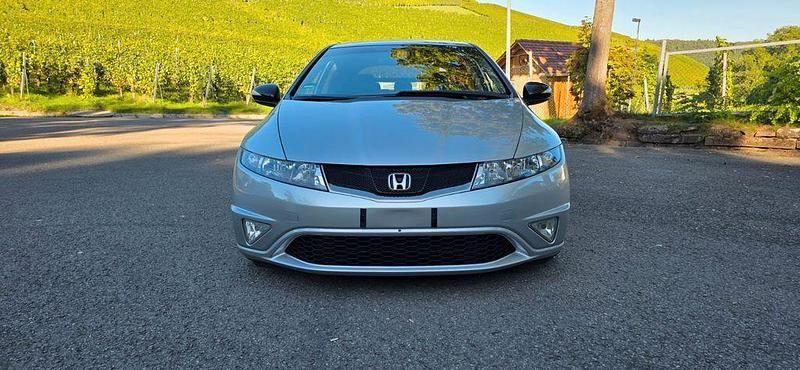 Silber Gebraucht 2011 Honda Civic Sport Limousine | 6.100 € (Fairer Preis) - Bild 1/4