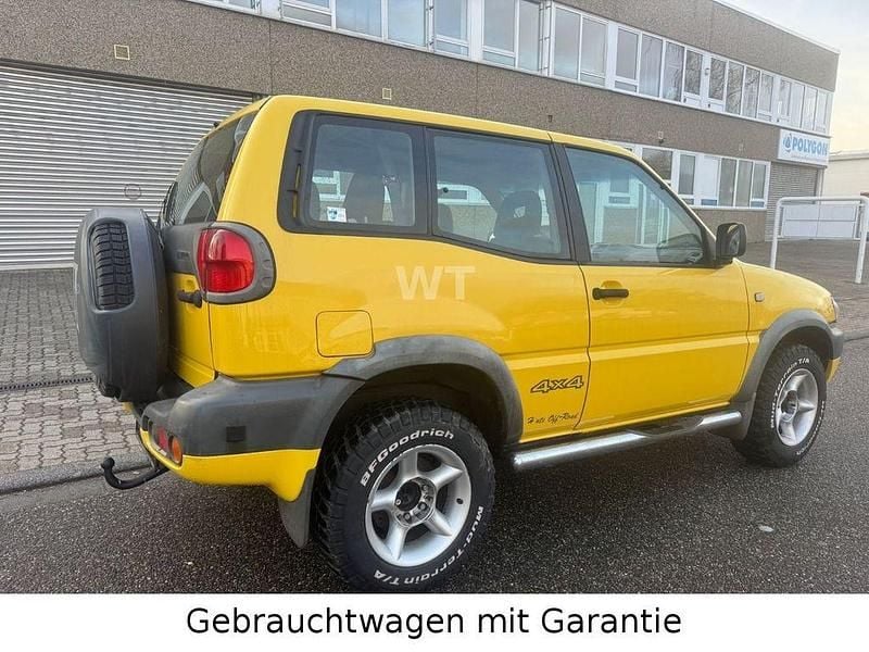 Gebraucht Nissan Terrano 116 PS (85 kW) 2001 Gelb SUV