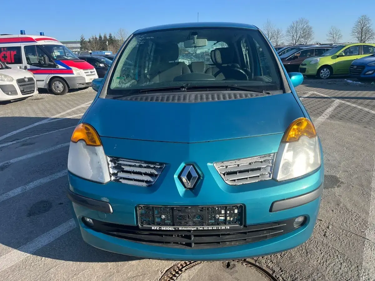 Używany Renault Modus Dynamique 88 KM (64 kW) 2006 Niebieski Minivan