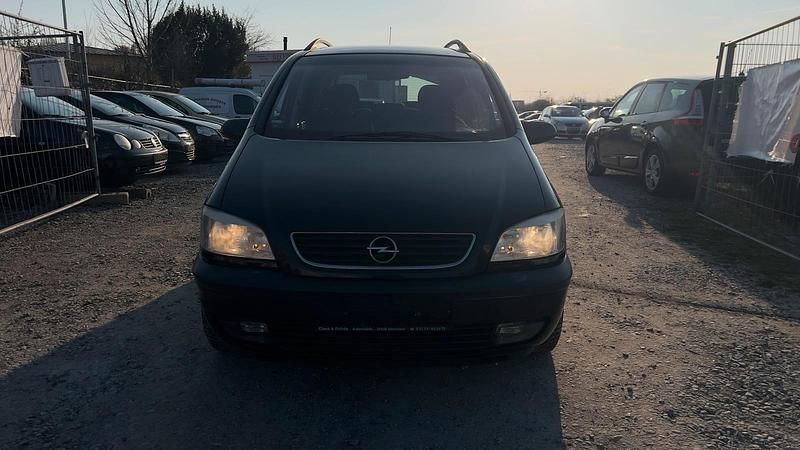 Gebraucht Opel Zafira 125 PS (91 kW) 2002 Van / Kleinbus