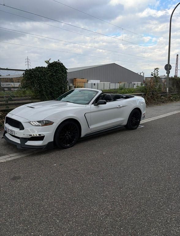 Gebraucht Ford Mustang 317 PS (233 kW) 2019 Weiß Cabrio