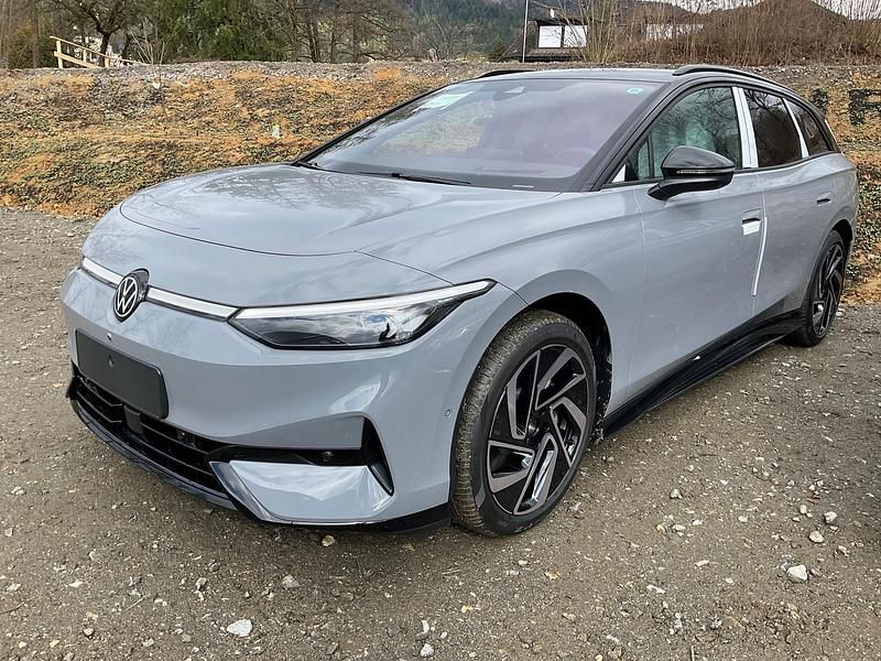 Neu VW ID.7 Pro 11 kW (15 PS) 2026 Mondsteingrau/ dach schwarz Kombi