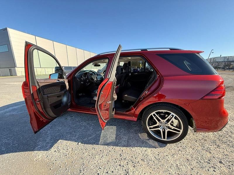 Gebraucht Mercedes GLE500 455 PS (334 kW) 2016 Rot SUV